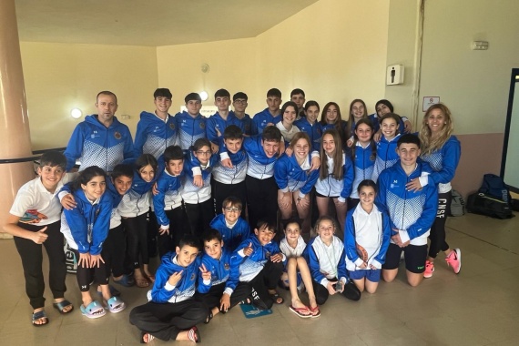 XXVIII Trofeo de Natación “Día de Andalucía” El Club Natación San Fernando consigue la tercera posición en Algeciras y 18 preseas.