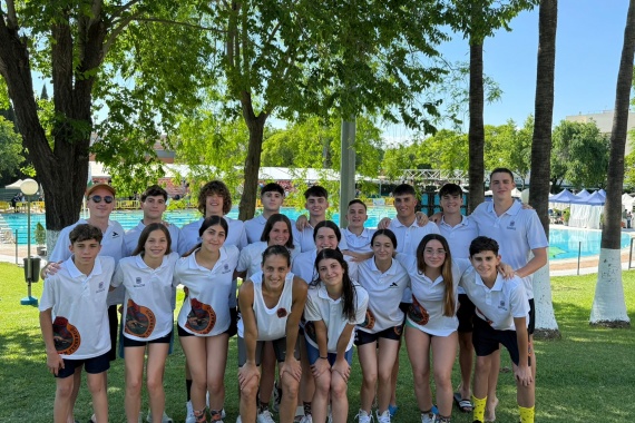 Grandes resultados del Club Natación San Fernando en el XXVII Trofeo de Natación “Villa Mairena del Aljarafe”. Séptima posición en la clasificación conjunta, cinco medallas, dos oros y tres bronces, nueve finalistas más y participación en el relevo Tres Culturas.