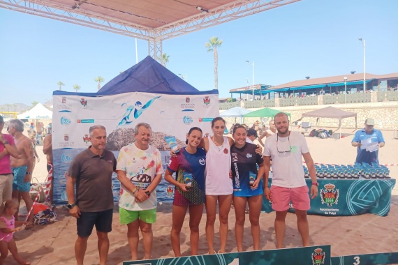 Irene Peinado Morales vence en la Etapa 250 de Aguas Abiertas X Travesía de la Isla – San Juan de los Terreros.